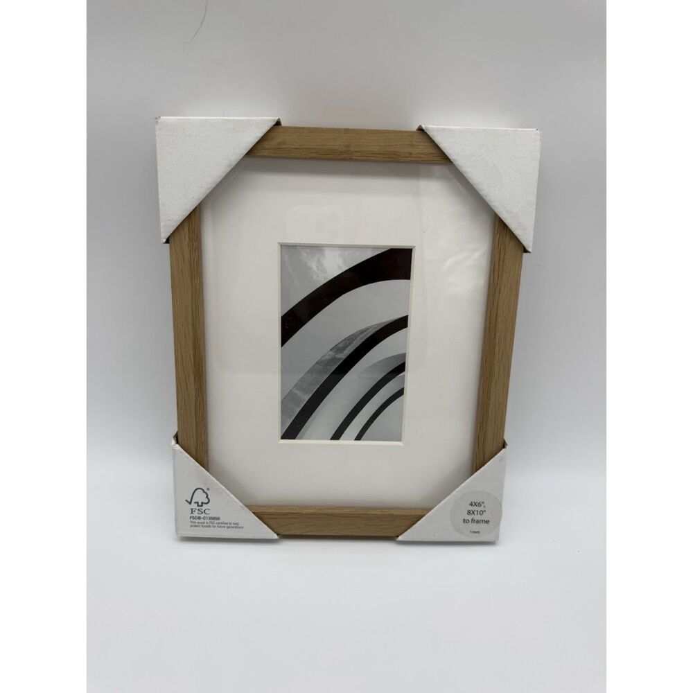 made by design thin gallery frame 8X10" matted to 4X6" - Picture 1 of 3